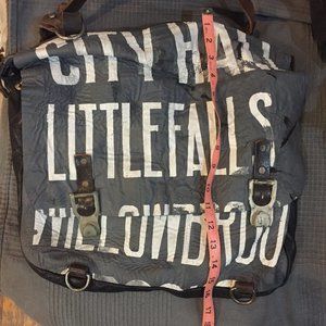 TK GARMENT SUPPLY RARE!!! LEATHER MESSENGER BAG